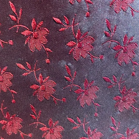 Hugo Boss Red Patterned Tie - Picture 3 of 5